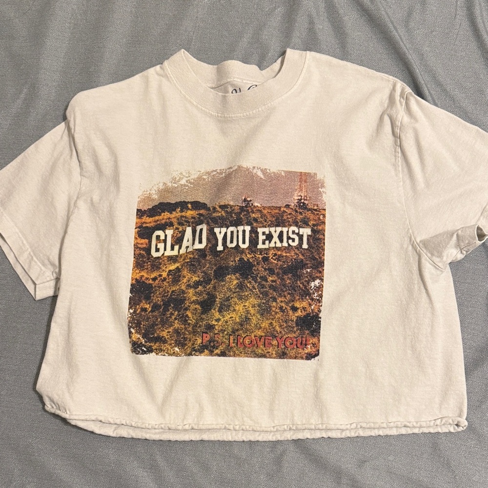 Brandy Melville Crop Graphic Tee